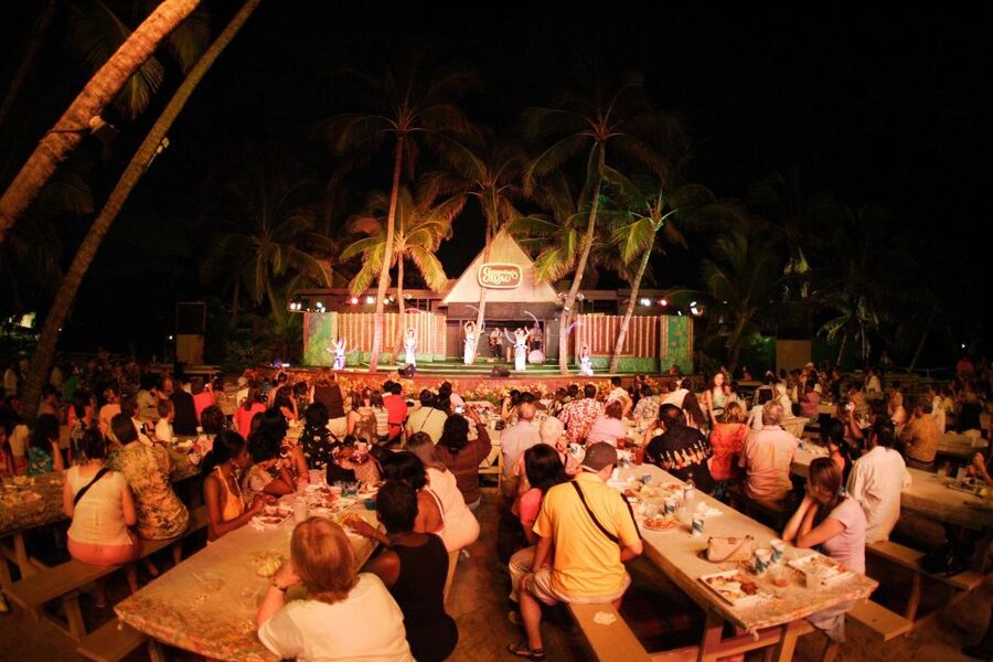 Oahu: Germaine's Traditional Luau Show & Buffet Dinner - Who will enjoy Germaine’s Luau most