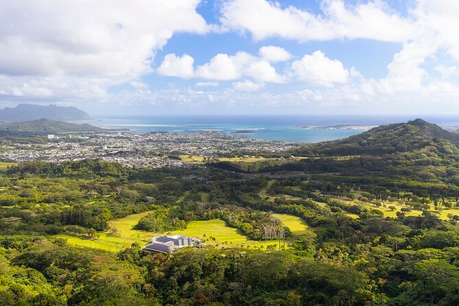Oahu Grand Circle Island and Haleiwa Tour: 9-Hr Deluxe Experience - Nu’uanu Pali and the story of the windward side