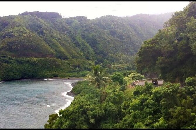 Oahu Grand Circle Island Experience Departing from Maui - Chinaman’s Hat and the east coast view