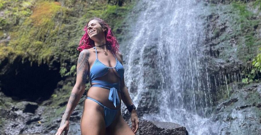 Oahu: Hidden Hawaii Waterfall Hike and Beach Tour - Nuuanu Pali Lookout at 1,200 feet
