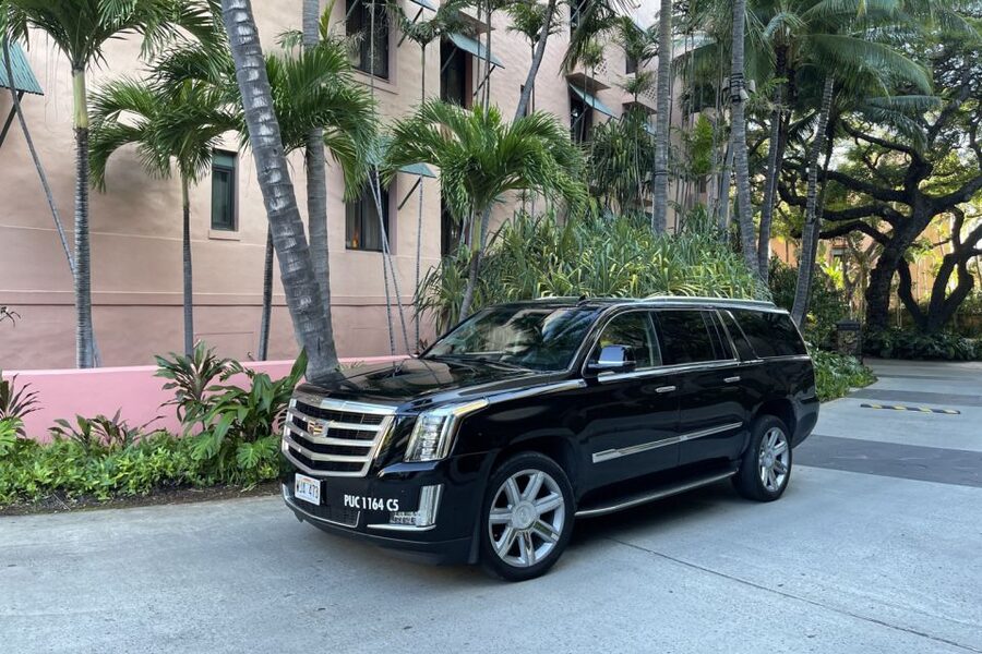 Oahu: Honolulu Airport Private by Escalade SUV - What the private Escalade SUV changes