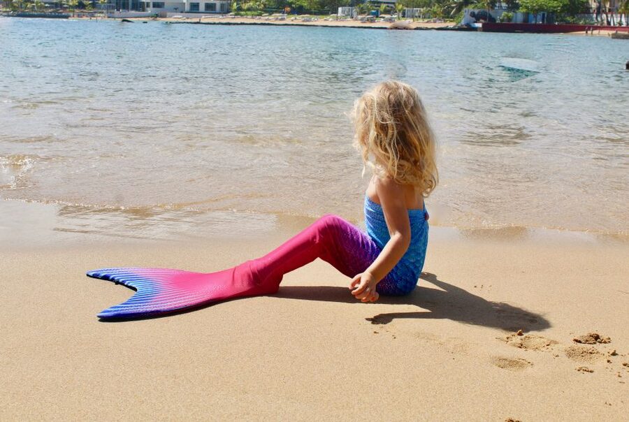 Oahu: Honolulu Mermaid Snorkel Adventure with Videos - A mermaid session at Magic Island Lagoon