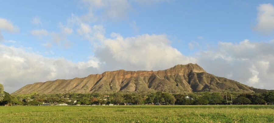 Oahu: Honolulu to (1st) Diamond Head Shuttle with Malasada - Reaching Diamond Head without transport headaches