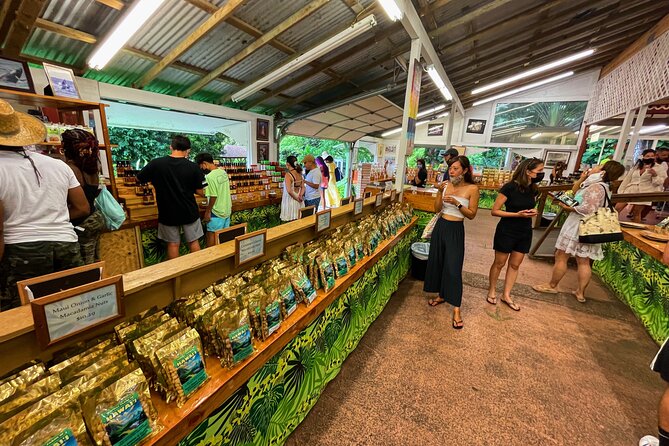 Oahu Island Experience feat the North Shore (Small Group Tour) - Lunch at Kahuku’s food trucks