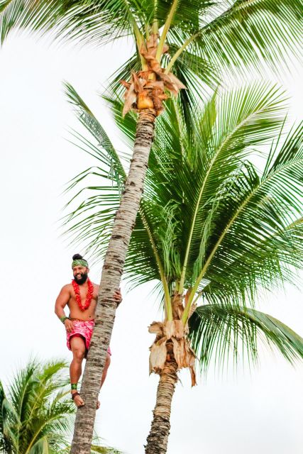 Oahu: Ka Moana Luau Dinner and Show at Aloha Tower - Key points to know before booking