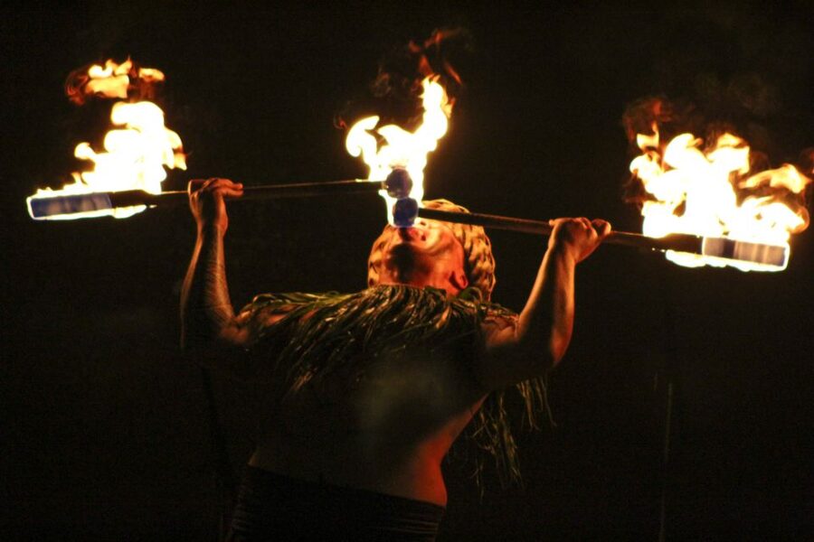 Oahu: Ka Moana Luau Dinner and Show at Aloha Tower - Seating, upgrades, and celebrations