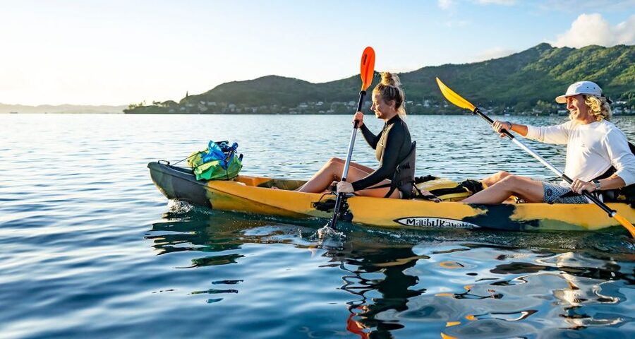 Oahu: Kaneohe Bay Coral Reef Kayaking Rental - The 15 to 20 minute paddle toward the reefs