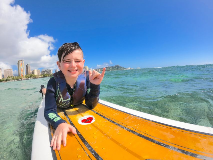 Oahu: Kids Surfing Lesson in Waikiki Beach (up to 12) - More than an hour in the ocean