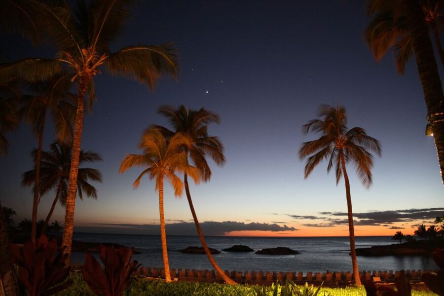 Oahu: Ko Olina Resort Polynesian Star Voyage - A one-hour trip from Hawaii to the outer planets