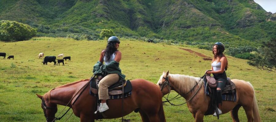Oahu: Kualoa Hills and Valleys Horseback Riding Tour - Following the forest paths and dirt tracks
