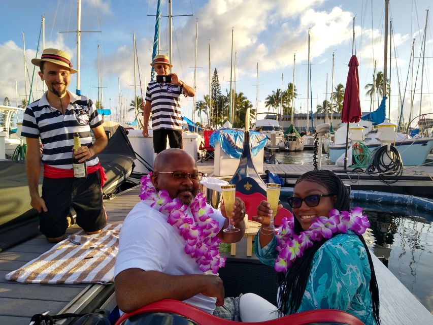 Oahu: Luxury Gondola Cruise with Drinks and Pastries - Who will enjoy this gondola most