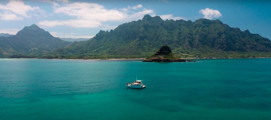 Oahu: Molii Fishpond and Kaneohe Bay Catamaran Tour - Timing, operating days, and simple planning tips