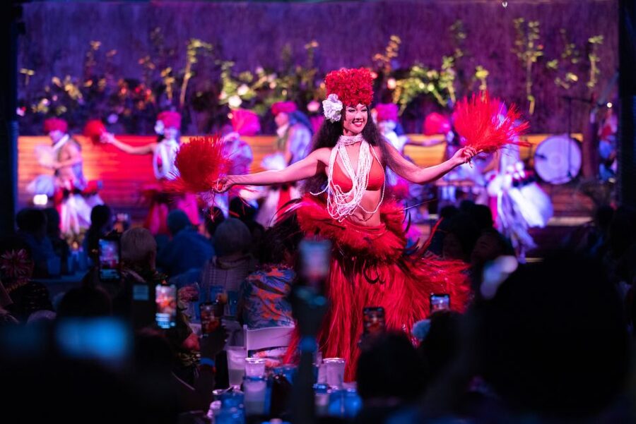 Oahu: Pa'ina Luau Waikiki at Waikiki Beach Marriott Resort - Choosing between show-only, buffet, and VIP tickets