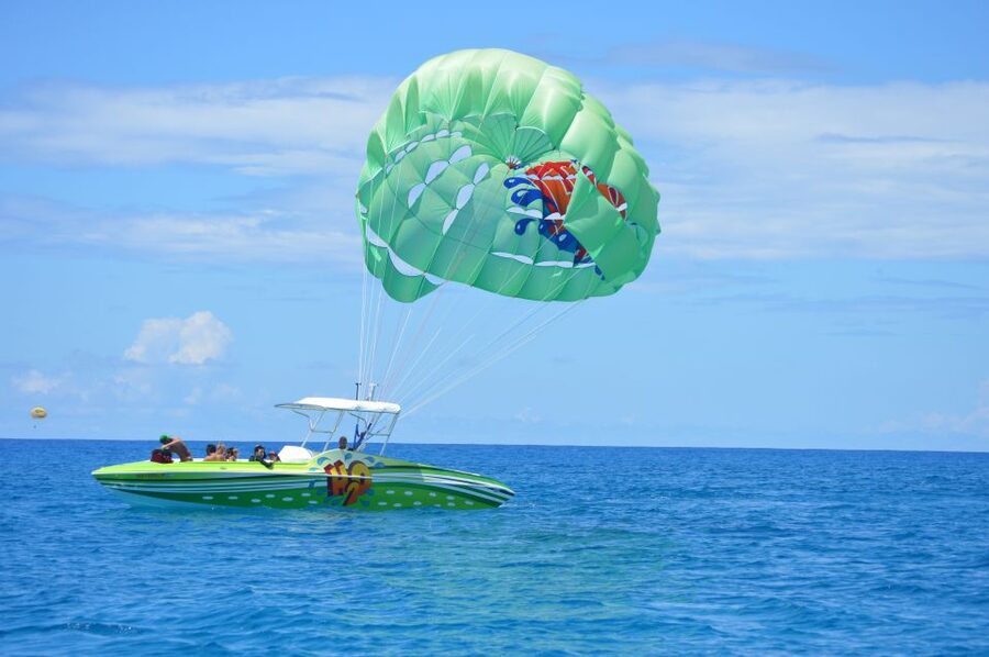 Oahu: Parasail on Maunalua Bay with Diamond Head Views - Should you book the Maunalua Bay parasail?