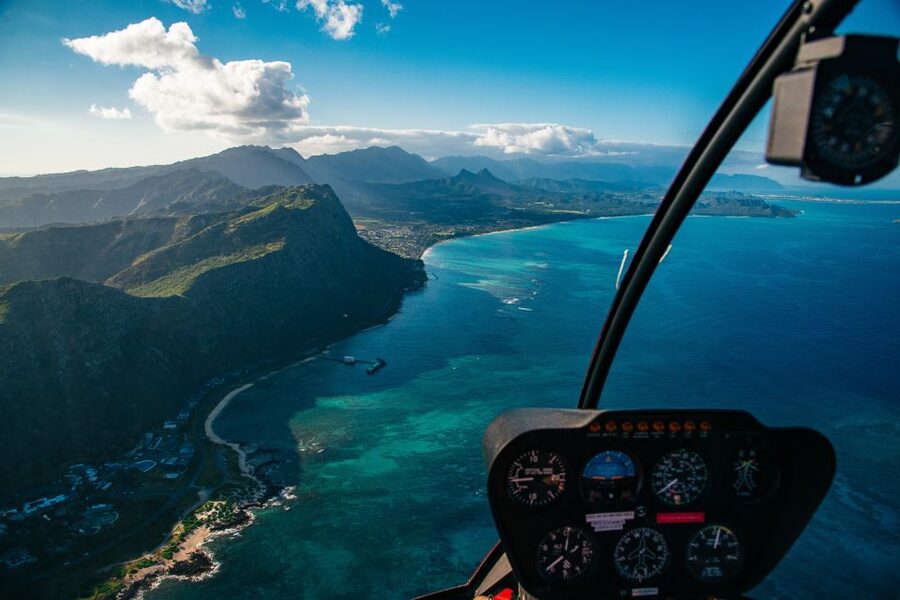 Oahu: Path to Pali 30-Minute Doors On or Off Helicopter Tour - Waikiki and Diamond Head from the air