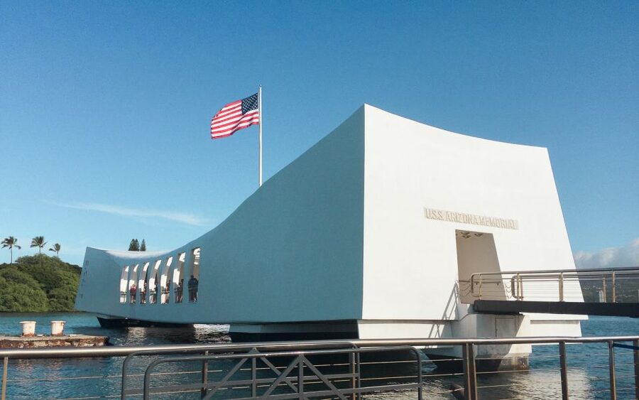 Oahu: Pearl Harbor, USS Arizona, and City Highlights Tour - A quick look at Honolulu’s royal center