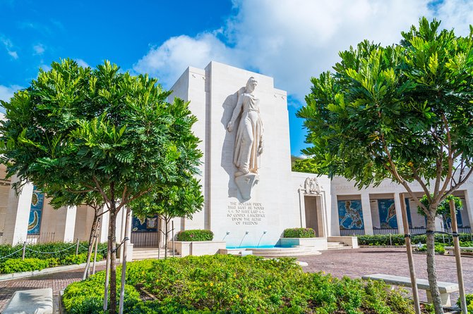 Oahu: Pearl Harbor USS Arizona Memorial Small Group Tour - Weather and communication can affect the day