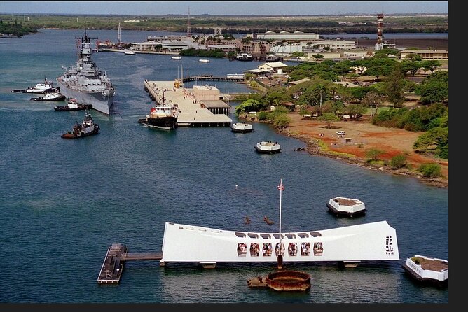 Oahu: Pearl Harbor USS Arizona Memorial Tour - The drive from Waikiki can be part of the tour
