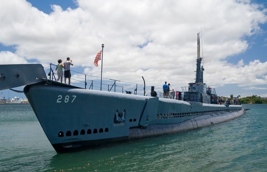Oahu: Pearl Harbor, USS Arizona, Might Mo, & Honolulu Tour - Walking Battleship Missouri, or Mighty Mo