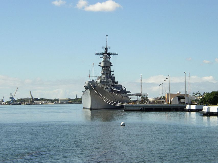 Oahu: Premium Missouri, Arizona & Top of the Tower Tour - Key points at a glance