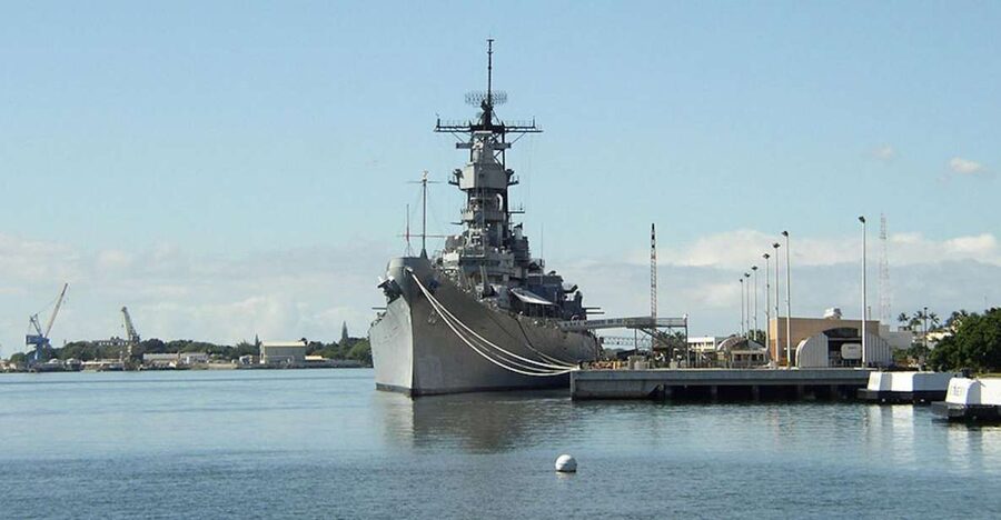 Oahu: Premium Missouri, Arizona & Top of the Tower Tour - Pearl Harbor Visitor Center: your introduction to the site