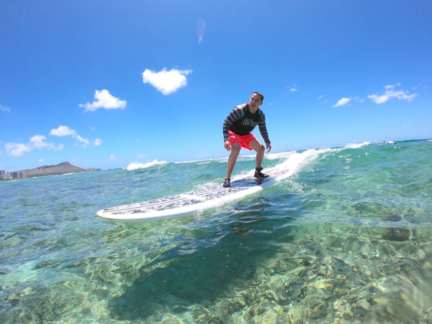 Oahu: Private Surfing Lesson in Waikiki Beach - The first part of the lesson: gear and basic technique