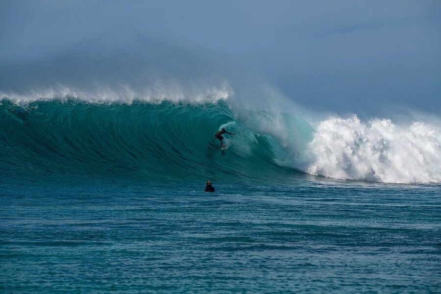 Oahu: Private Surfing Lesson with Local Big Wave Surfer - Meeting your instructor at the dead-end parking lot