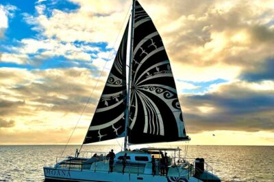 Oahu’s Waikiki Coast: Moana’s Sunset Cocktail Sail