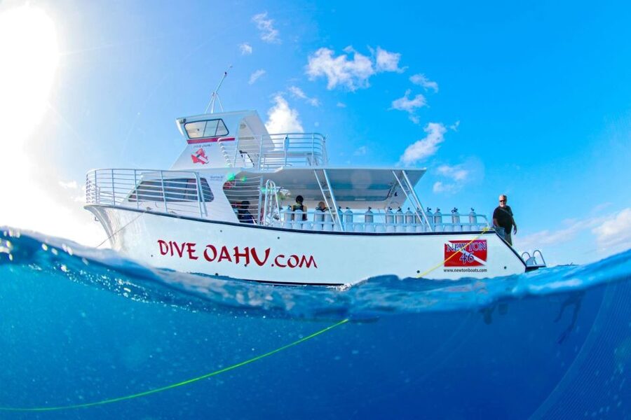 Oahu: Shallow Reef Scuba Dive for Certified Divers - Meeting the crew at Ala Moana