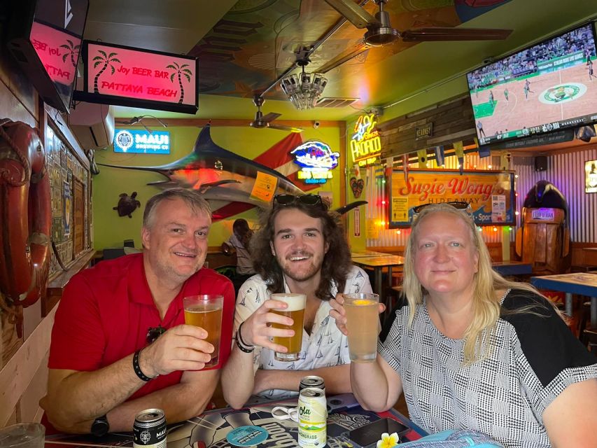 Oahu: Sips & Secrets of Hawaii Pub Crawl - Key points to know before you book