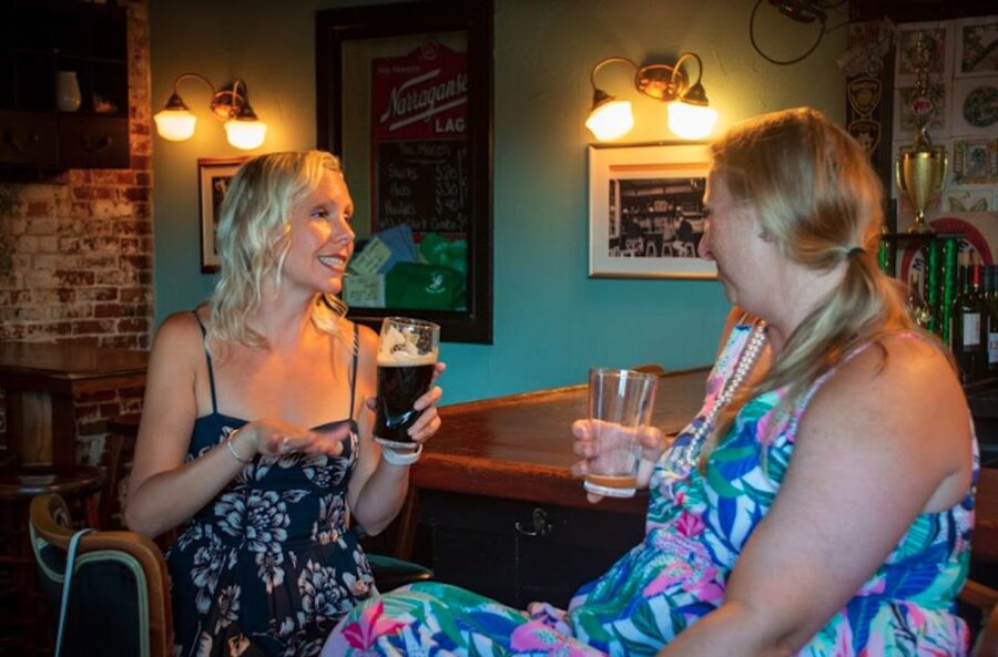 Oahu: Sips & Secrets of Hawaii Pub Crawl - Who will enjoy this most?