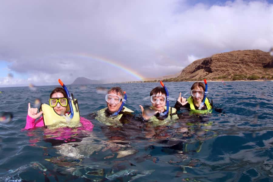 Oahu: Snorkeling & Dolphin Watch Cruise w/ Luau Style Buffet - Along Oahu’s quieter western coast