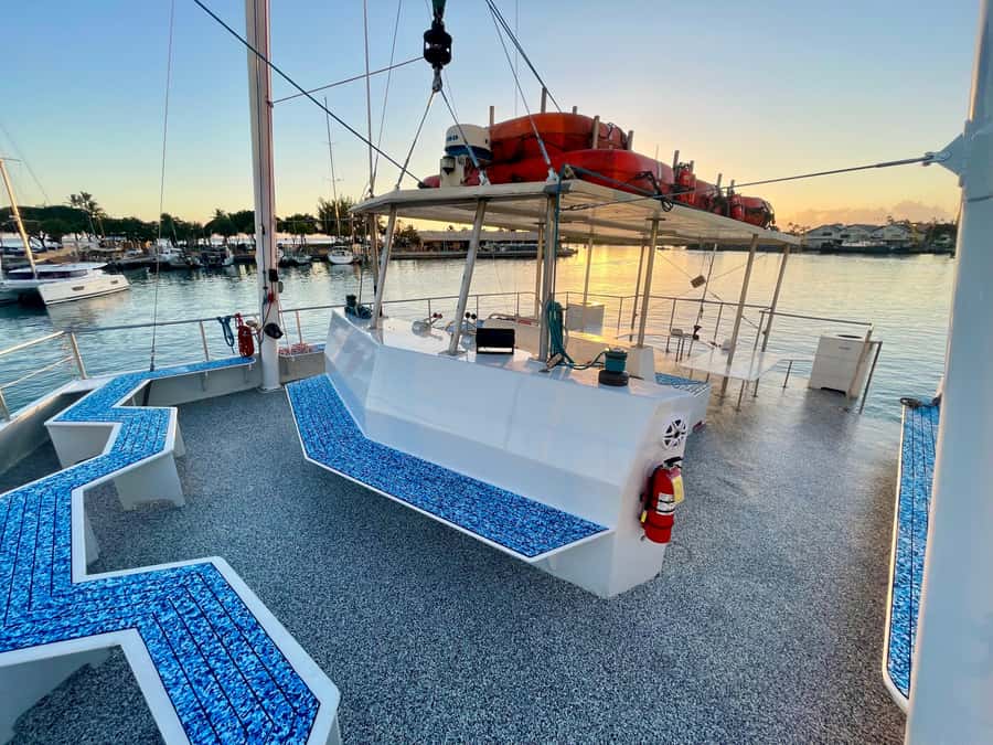 Oahu: Sunset Sail Cruise in Waikiki - Who will enjoy this Waikiki sunset cruise?