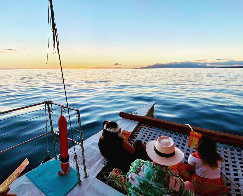 Oahu: Traditional Canoe Sunset Cruise with Dinner - Sailing From Kewalo Basin Toward Diamond Head