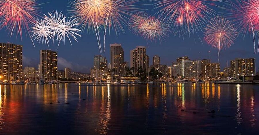 Oahu: Waikiki Friday Night Fireworks Catamaran (Wahine Koa) - Who will enjoy this Friday night cruise?