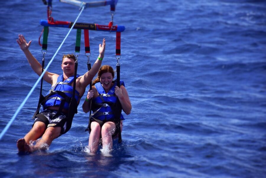 Oahu: Waikiki Parasailing - Diamond Head from a new angle