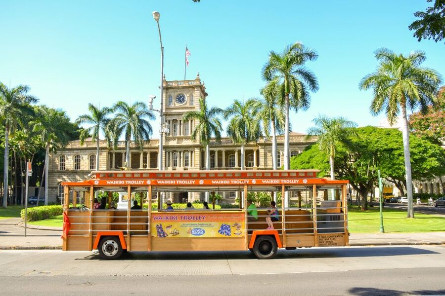 Oahu: Waikiki Trolley Hop-on Hop-off All-Line Pass - Green Line to Diamond Head and KCC