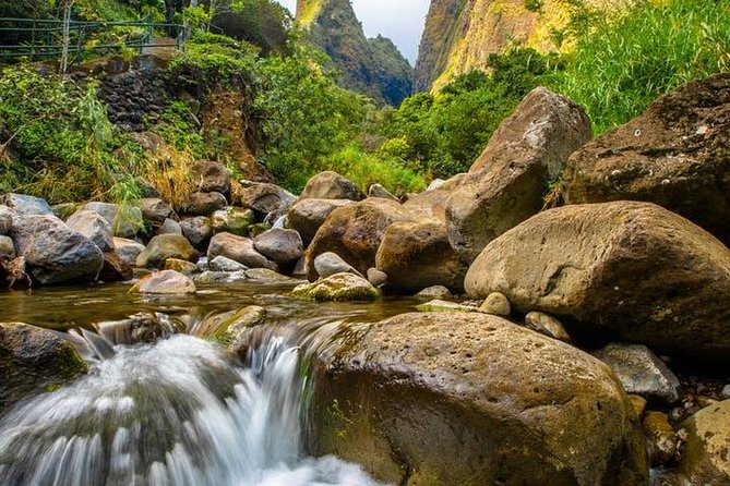 One Day Heavenly Hana Tour: Island Hopping from Oahu to Maui - What the Oahu to Maui day really involves