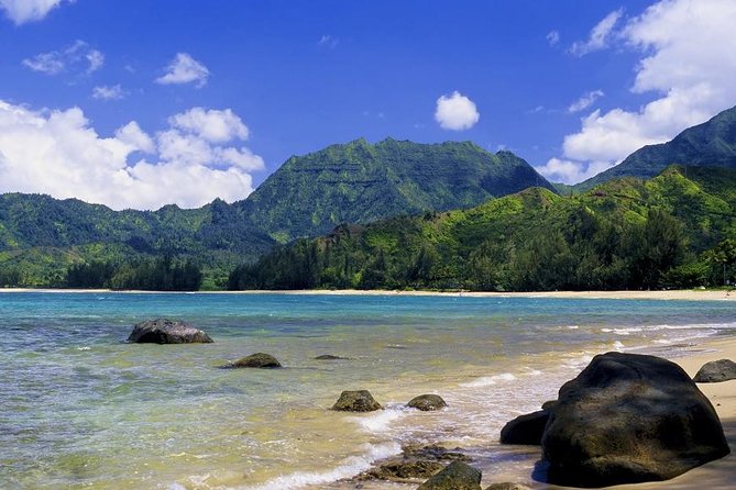 One-Day Tour Hawaii Movie Tour: Island Hopping from Oahu to Kauai - Ahukini State Recreational Pier and Hanamaulu Bay