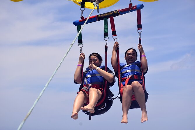 Parasailing in Waikiki from Oahu Hawaii - Who will enjoy this most?