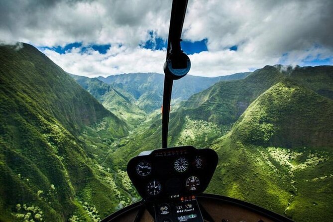 Path to Pali Passage - 30 Min Helicopter Tour - Doors Off or On - Pearl Harbor and the return over Waikiki