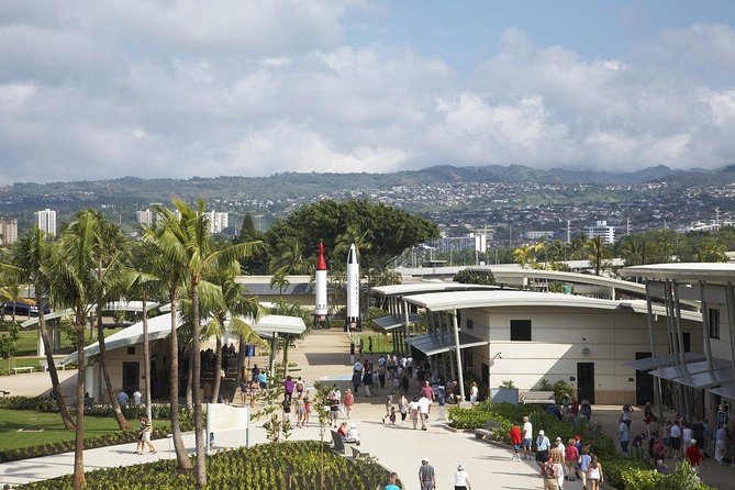 Pearl Harbor Arizona Memorial - Honolulu Tour - Submarine Access - King Kamehameha and downtown Honolulu