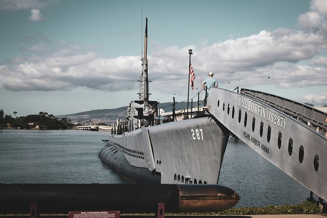 Pearl Harbor Arizona Memorial - The USS Arizona Memorial and its short boat ride