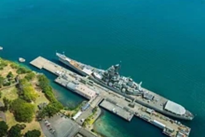 Pearl Harbor Arizona & Missouri tour from HNL Airport - What the guides add to the day