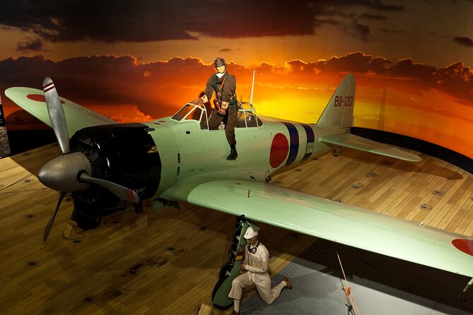 Pearl Harbor Aviation Museum Ticket with Audio Tour and Shuttle - Food, souvenirs, and practical comfort