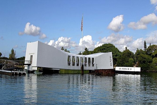 Pearl Harbor, Dole Plantation, and Polynesian Center from Maui - Dole Plantation brings a sweet pause