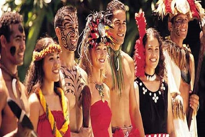 Pearl Harbor, Dole Plantation, Polynesian Center from Waikiki - The guides make a real difference