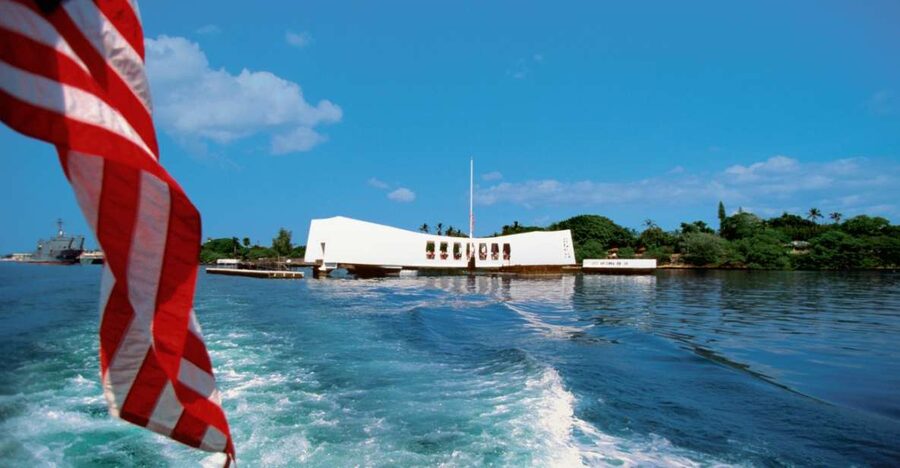 Pearl Harbor USS Arizona All Access Private Tour - Starting from Waikiki in a private van