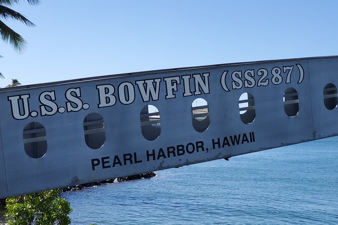 Pearl Harbor USS Arizona & Bowfin Submarine - Who will get the most from this Pearl Harbor tour
