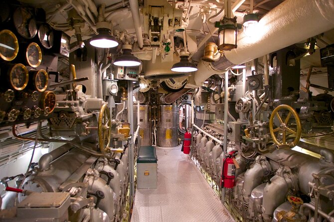 Pearl Harbor USS Arizona & Bowfin Submarine - Why skipping the ticket line has real value